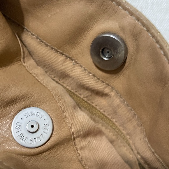 Vintage Wilson Pelle studio Tan Leather Crossbody pocket bag women S Y2K travel - Picture 5 of 8